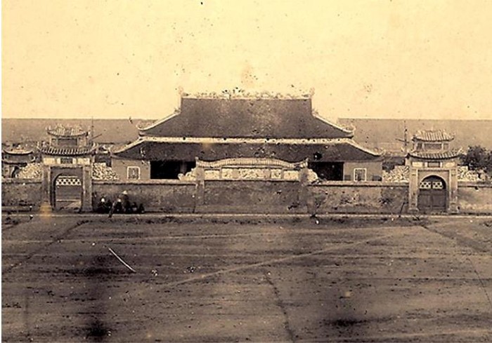 Ðền thờ chính của thành Nam Ðịnh năm 1884.